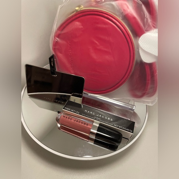 Marc Jacobs Make up bundle - Picture 2 of 6